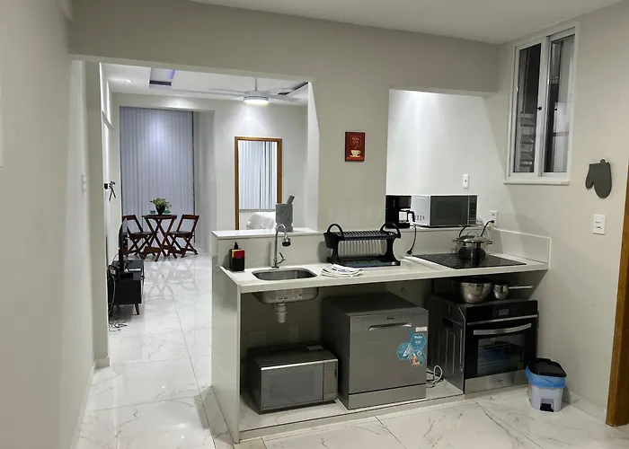 Apartamento espaçoso de 1 quarto em Copacabana Rio de Janeiro