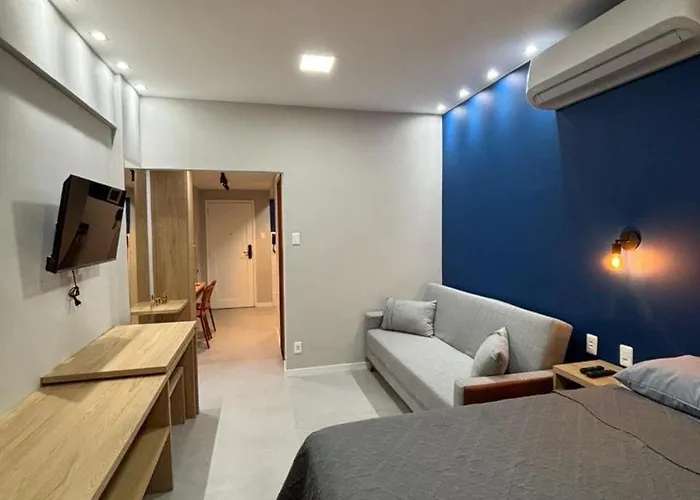 Studio Recem Reformado Em Copacabana - Posto 4 Rio de Janeiro
